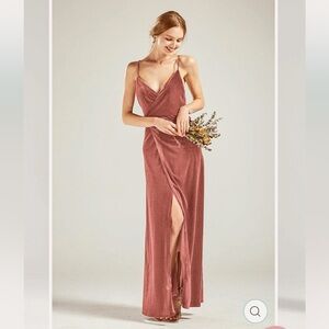 NWT Renz Rags Bridesmaid Velvet HV413 V-Neck Slit Dress in Dusty Rose size 6